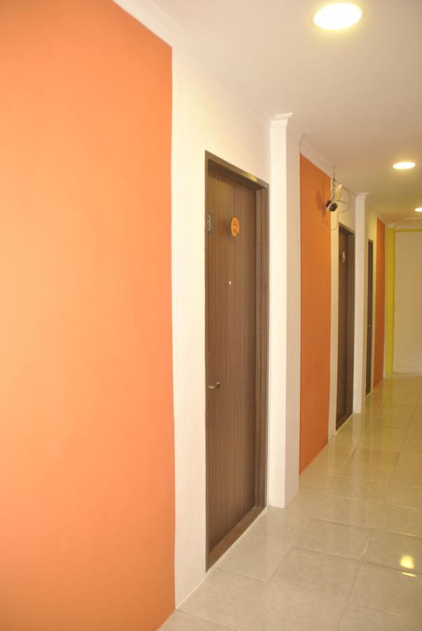 Djo Front One Inn Bengkulu Exterior photo